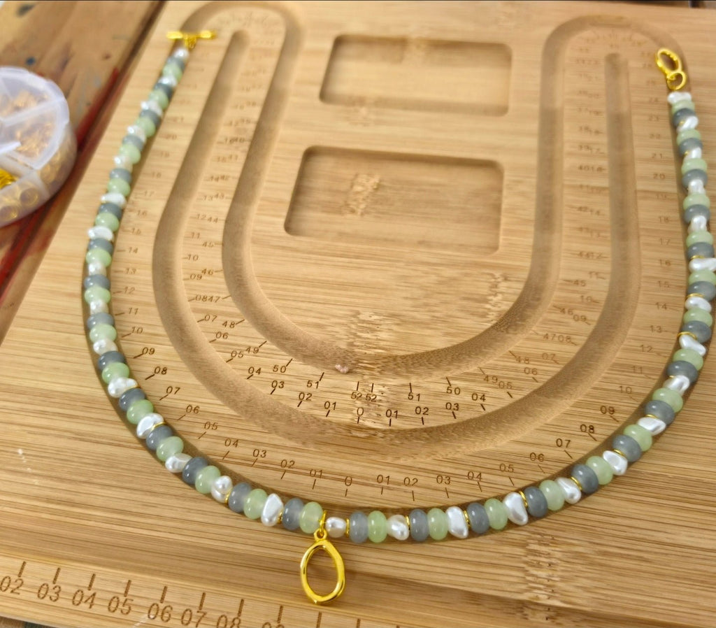 The Aphrodite Necklace